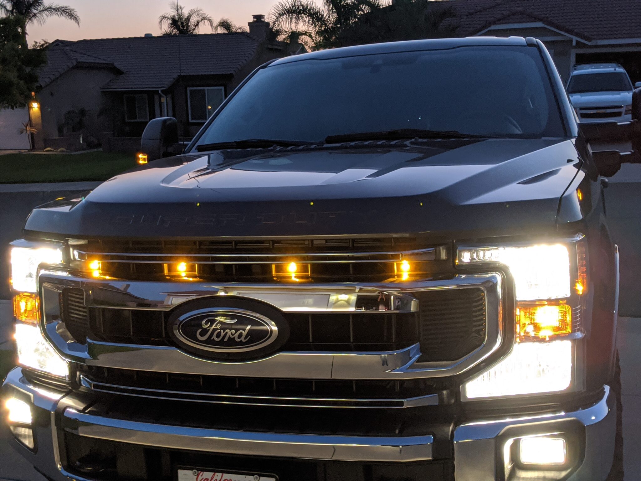 Fits XL-XLT | 2020-2021 Super Duty Raptor Grill light ( XLT )