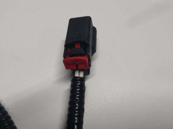 A black DRW plug